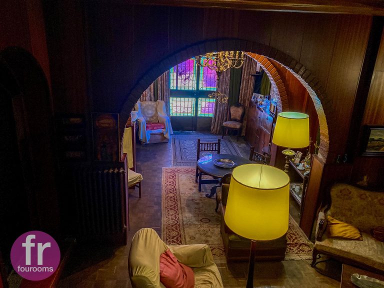 Encuentra el espacio ideal para rodajes en four rooms localizaciones