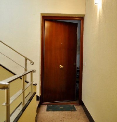 Puerta de acceso a piso
