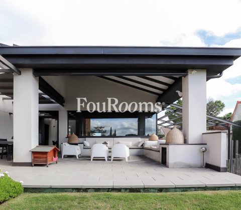 Localizaciones de la agencia Fourooms para el rodaje de la serie de Netflix Salvador